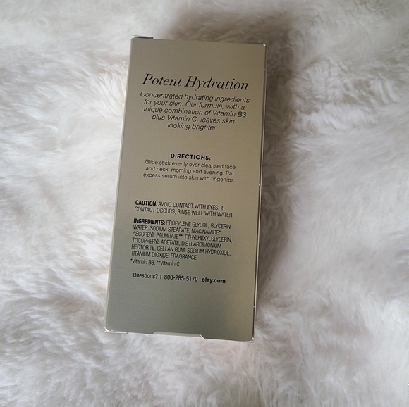 NIB Olay Serum - Picture 2 of 2